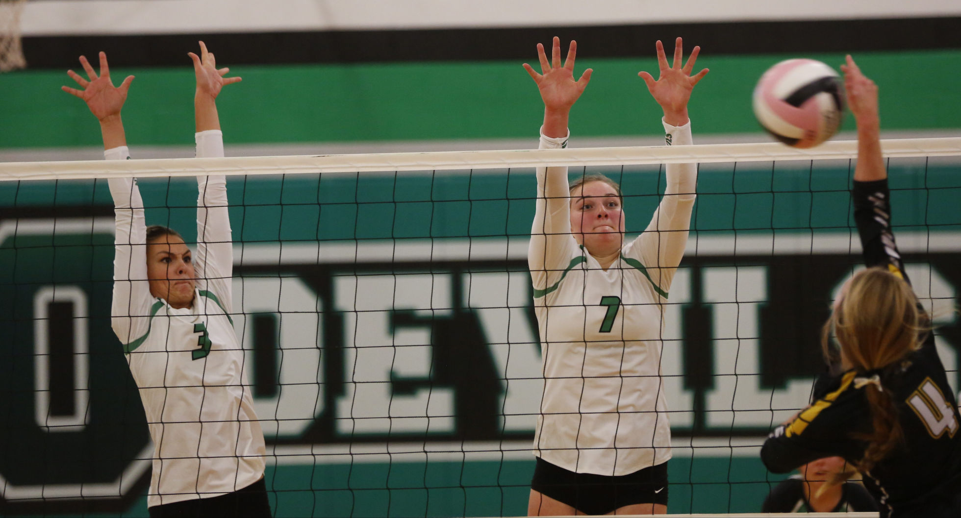 Vball Osage vs. Clear Lake 32